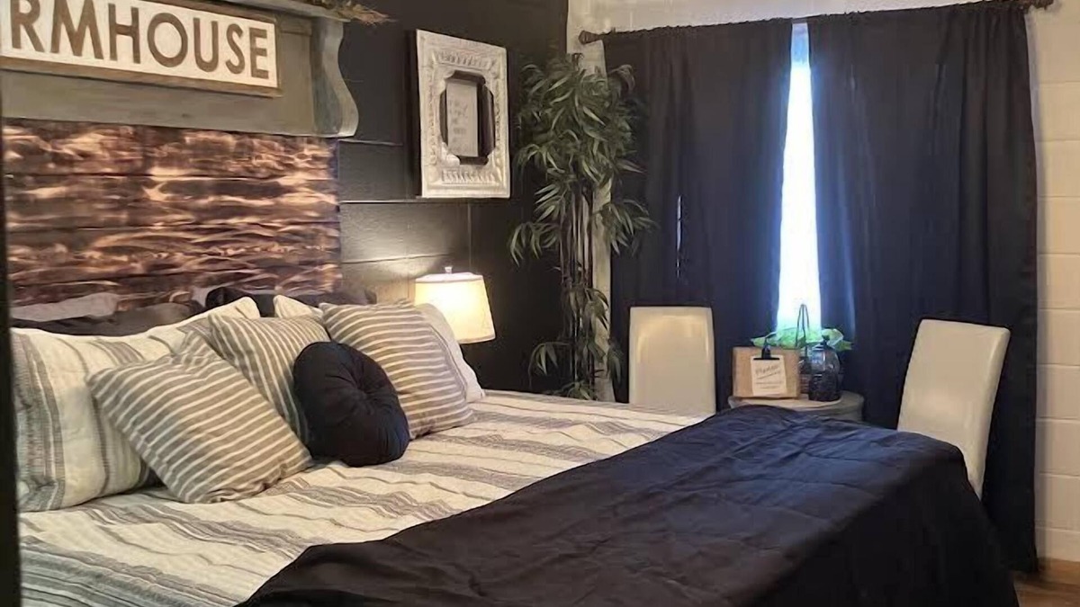Dighton Hotel | Dighton Inn