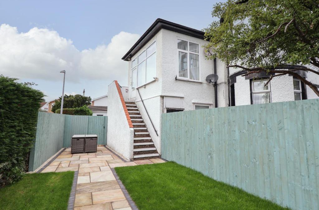 Llandudno Junction Apartment | Dilkusha