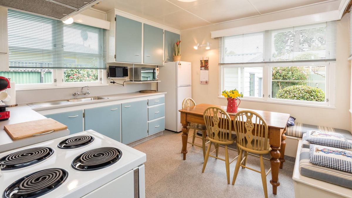 Blenheim House | Dillon House- Entire Home - Close In - two night minimum stay