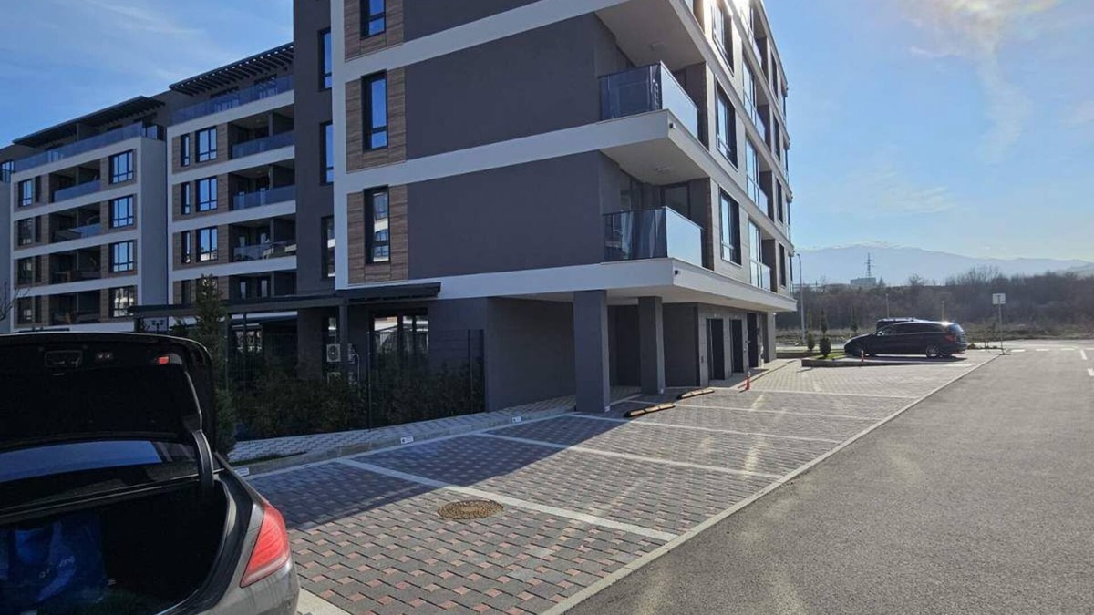 Pernik Apartment | Dilyanka Apartments top location Ferienwohnung mit Terrasse