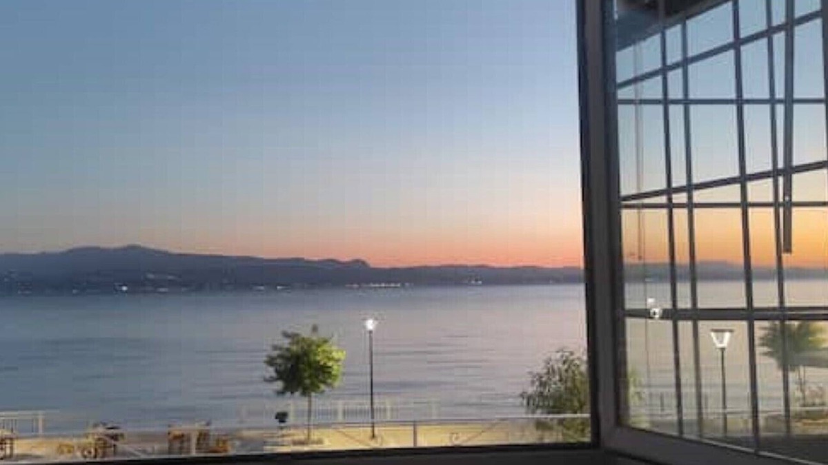 Amarinthos Apartment | Dimitra's: Window to Evoikos