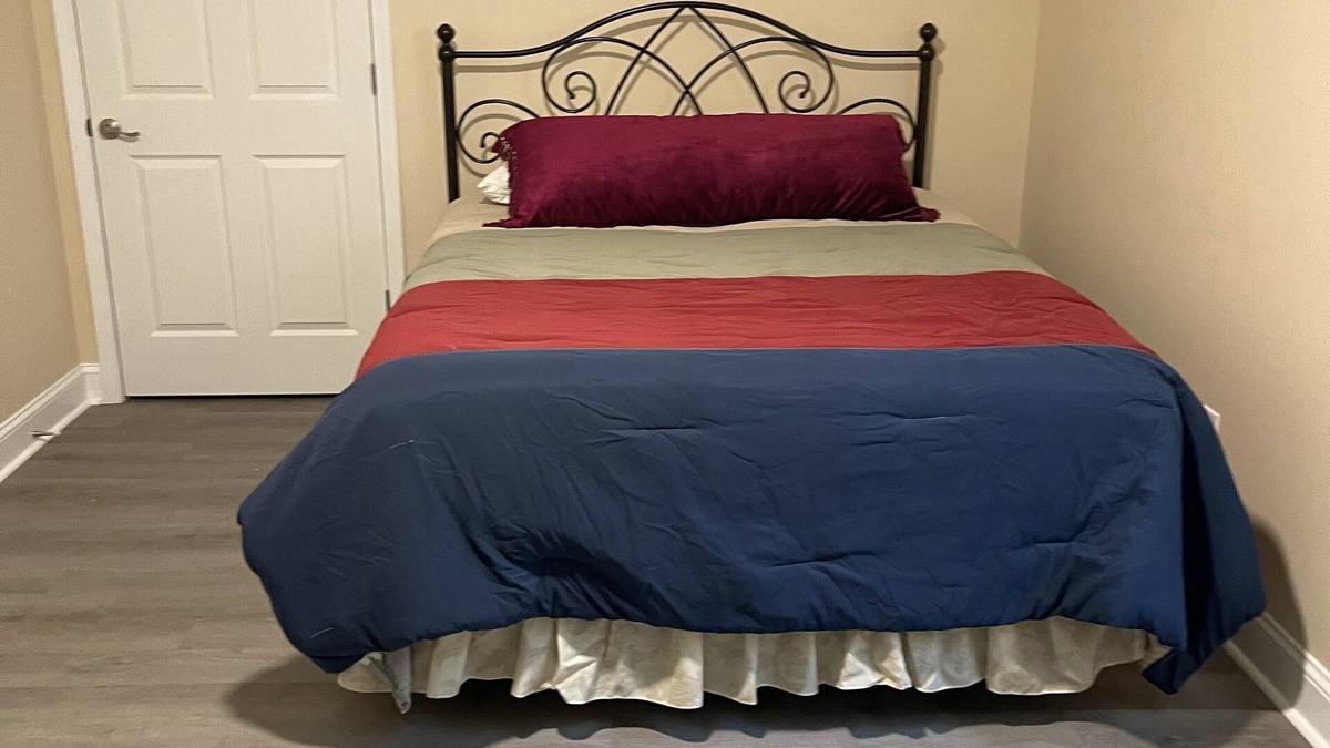 Starkville House | DIMJ Guesthouse- Location #4