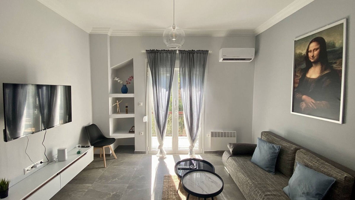 Petralona Apartment | Dimofontas - Modern Renov Hub at the heart of Thiseio, Gkazi & Acropolis