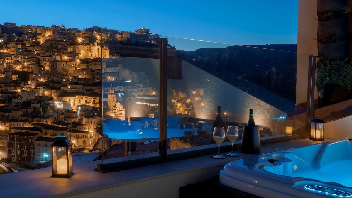 Ragusa Bed & Breakfast | Dimora Bonafede Ibla Design Rooms - Suite
