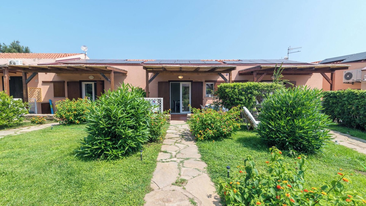 Stintino Apartment | Dimora Ibiscus 50m From Beach, Stintino, Italy