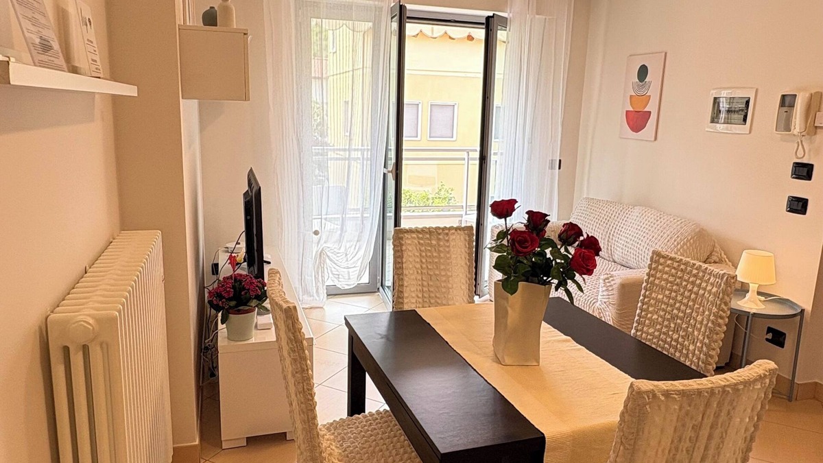 Giulianova Apartment | Dimorè - Three-room apartment 400 meters from the sea with parking included