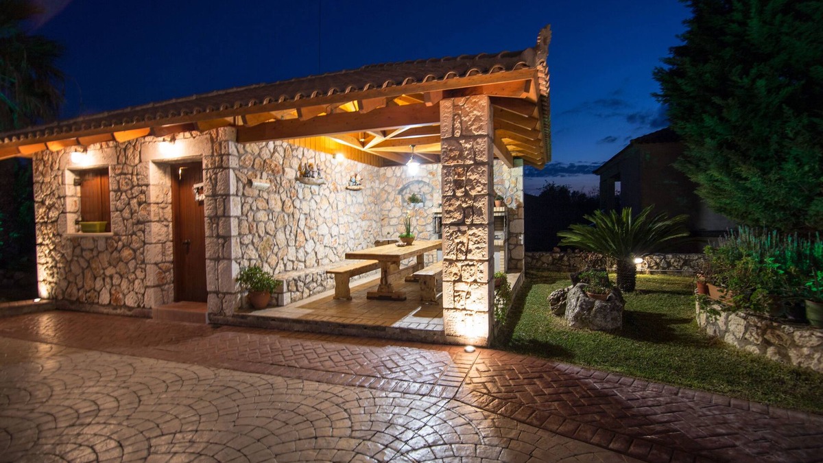 Razata House | Dina Apartments
