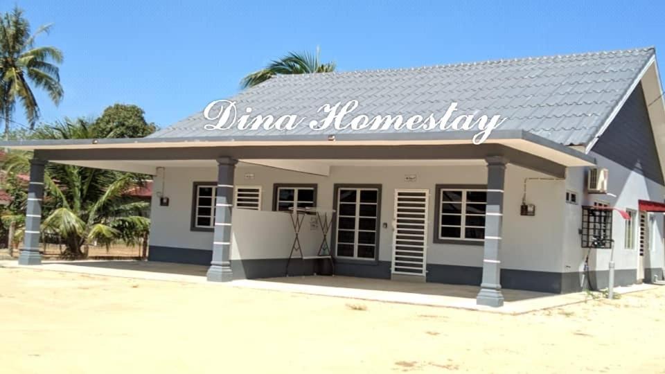Kampung Beris Chalok House | Dina Homestay B