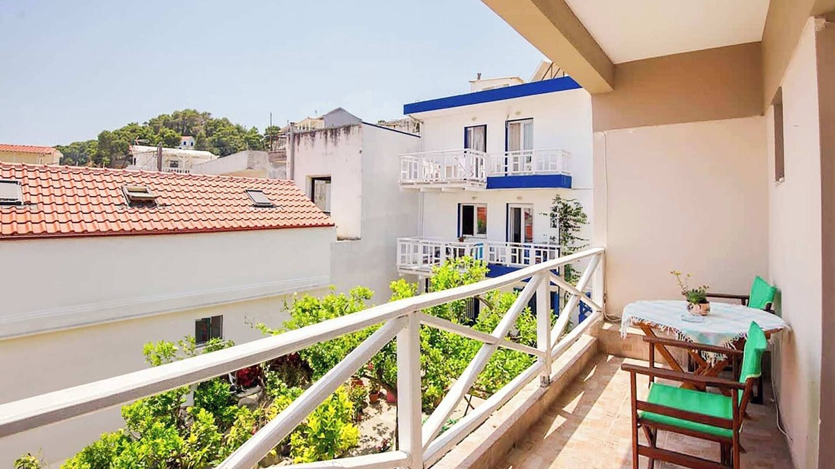 Patitiri Apartment | Dina's Flowers - Alonnisos Summer Gem