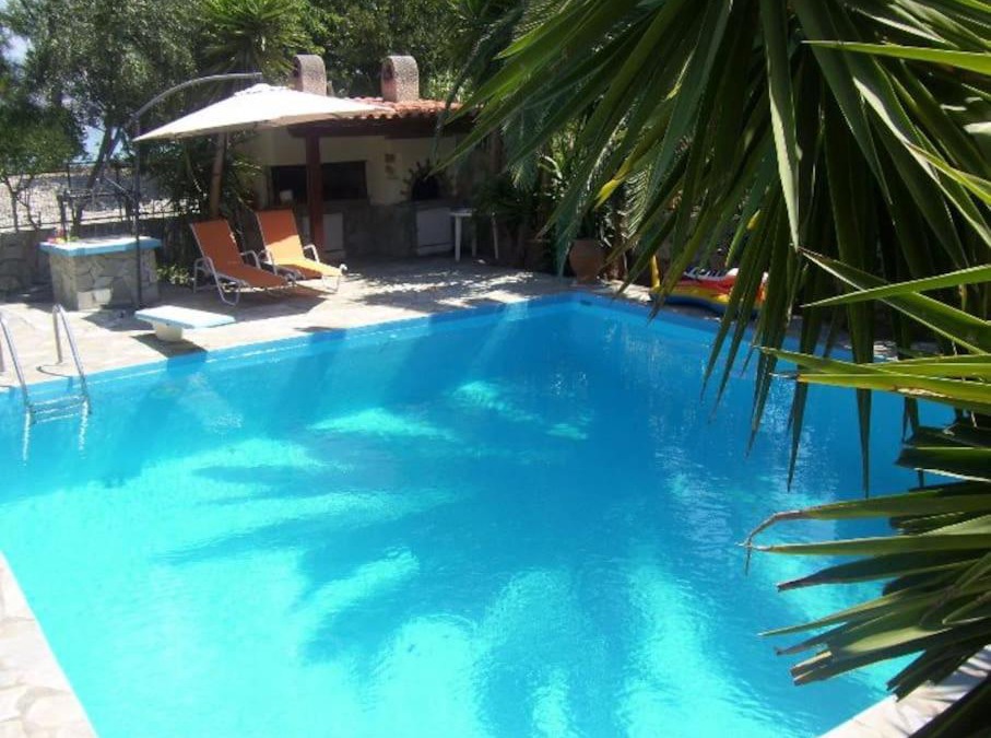 Isthmia Villa | Dina's Villa Isthmia