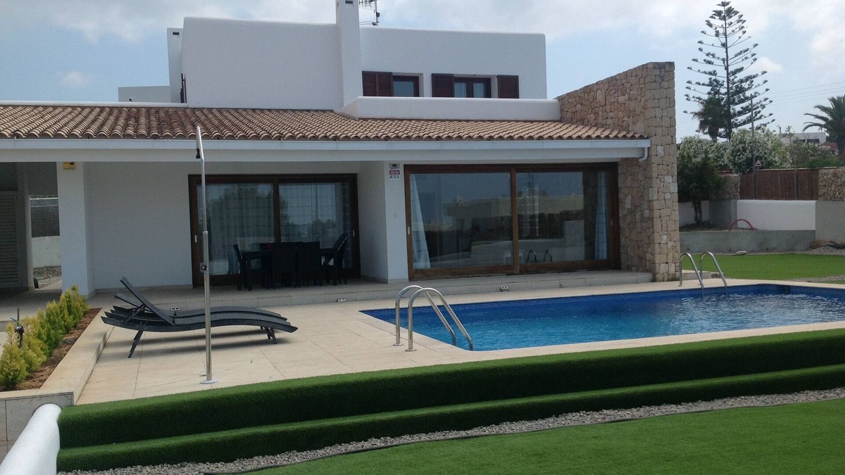 San Antonio Bay Villa | DINASTY VILLA LOCATED IN ONE OF THE BEST AREAS OF IBIZA.