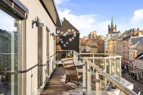 Gronland Apartment | Dinbnb Apartments I Panoramic Rooftop I 700m to Oslo Central Station