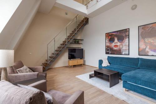 Oslo City Centre Apartment | DINBNB Apartments l Tollbugata Retreat l Rooftop l Smart-TV l 6 Guests