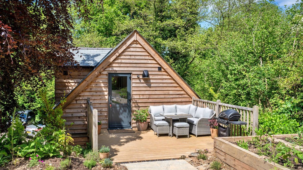 Hele Apartment | Dingles Farm Annexe