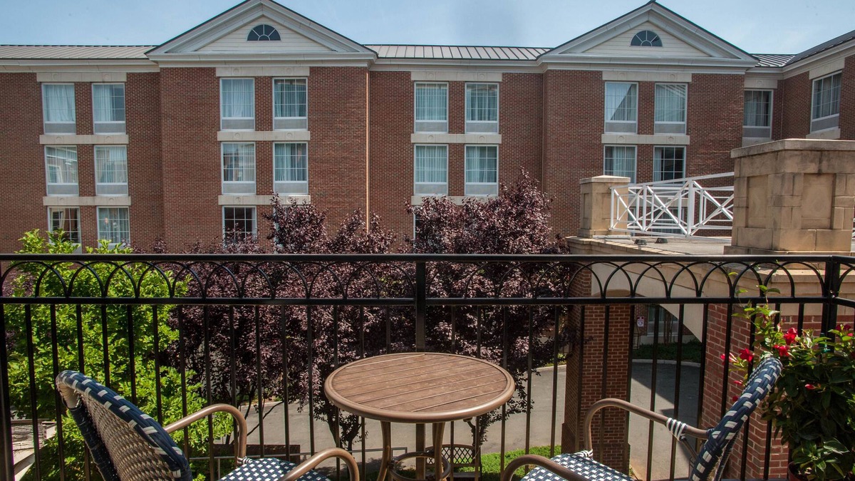 Venable Bed & Breakfast | Dinsmore Boutique Inn