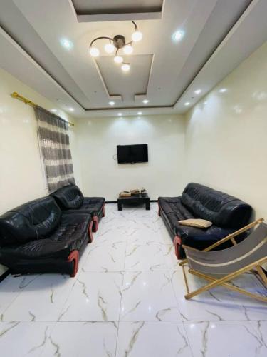 Thies Nord Apartment | Diop herbergement