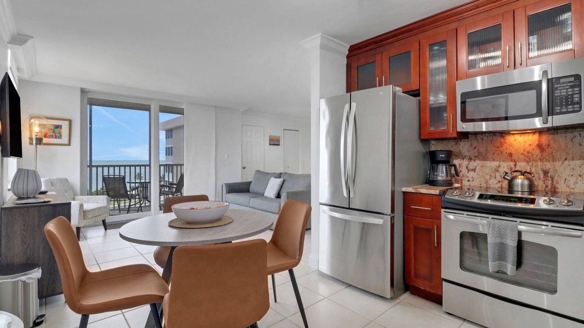 Bonita Springs Condo | Direct 9th Floor Gulf View! Walk to the Beach! Free Parking & Over $100 of Free Daily Activities!