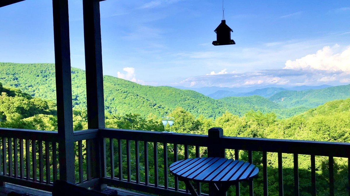 Wolf Laurel Condo | DIRECT MOUNTAIN VIEWS! Hike & swim on-site! Private balcony! WOW!