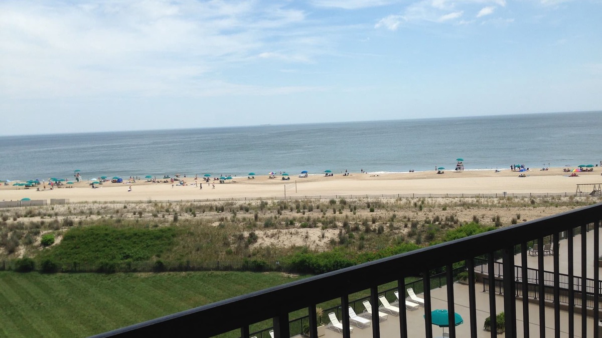 Bethany Beach Condo | Direct Ocean Front Sea Colony East - 2 Bedroom, steps to beach