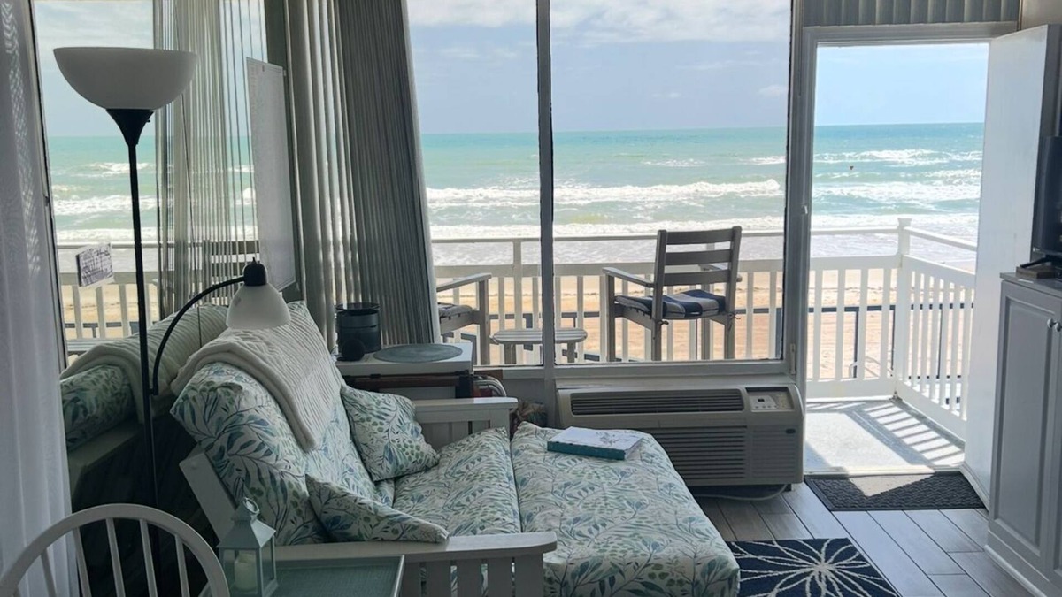 Ormond Beach Apartment | DIRECT Oceanfront Clean Comfy Studio Can’t get closer to the beach or pool!