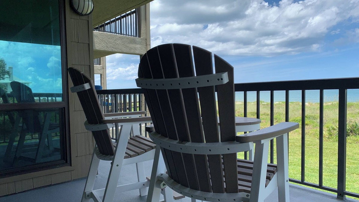 Vilano Beach Condo | Direct Oceanfront Seaside Retreat Close to Vilano. St Augustine, Amazing Views