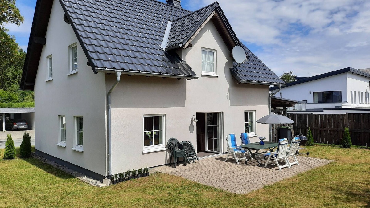 Winterberg House | Directly in Winterberg, ski lift carousel 300m, bike park approx. 500m, center 1200m