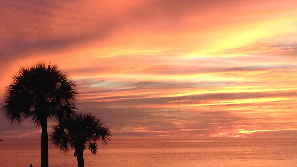 Pass-a-Grille Historic District Condo | DIRECTLY ON BEACH - ST PETE BEACH PASS-A-GRILLE - Awesome Sunsets from Balcony