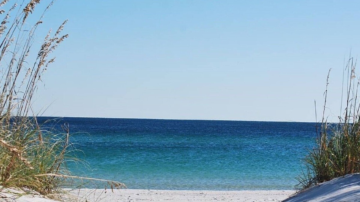 Pensacola Beach Condo | Directly on the Gulf, larger end unit, both bedrooms have water view!