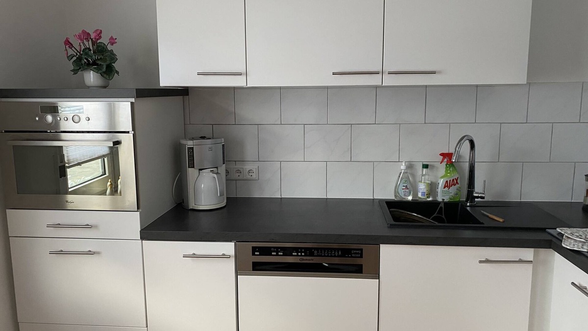 Lage Condo | Disabled-friendly vacation apartment