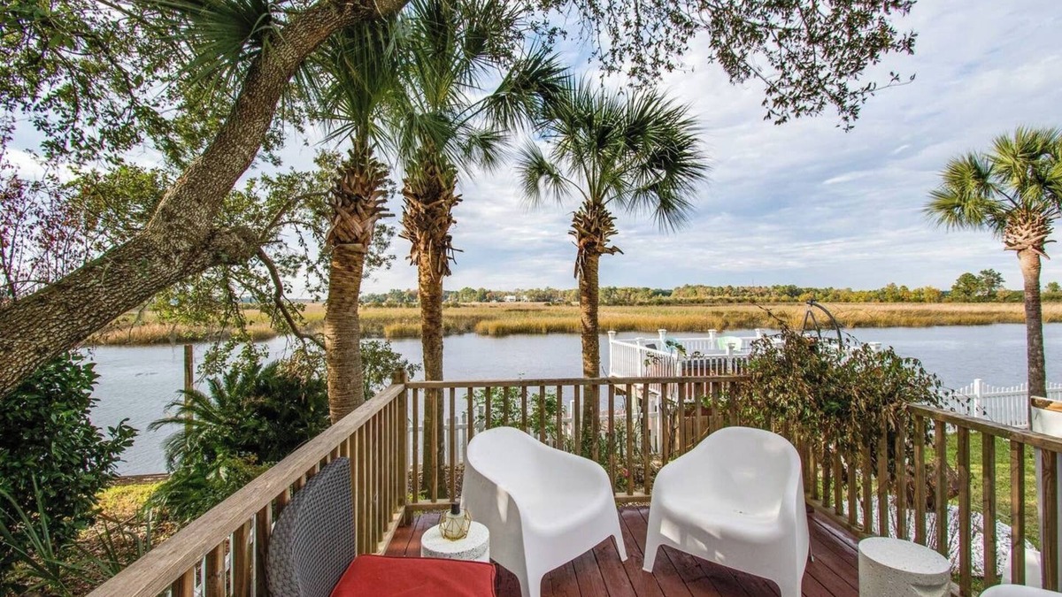 Hanahan House | Discounted Waterfront Private Hot Tub Dock Deck AB
