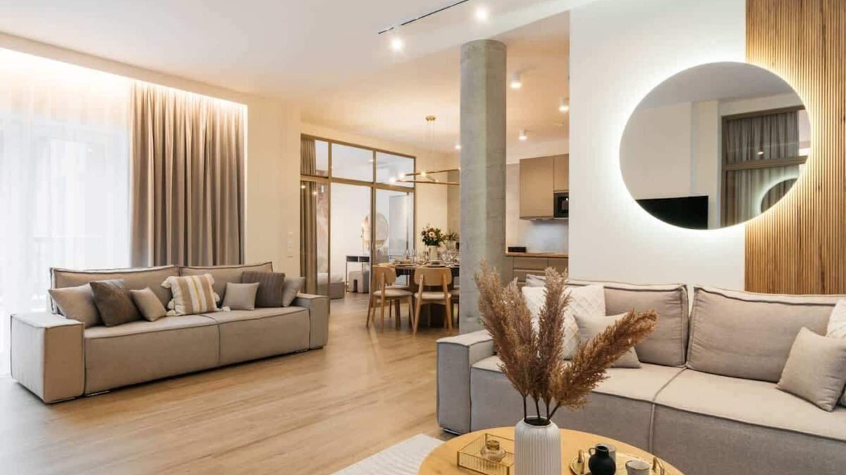 Piasek Połnoc Apartment | Discover a unique apartment near the market square