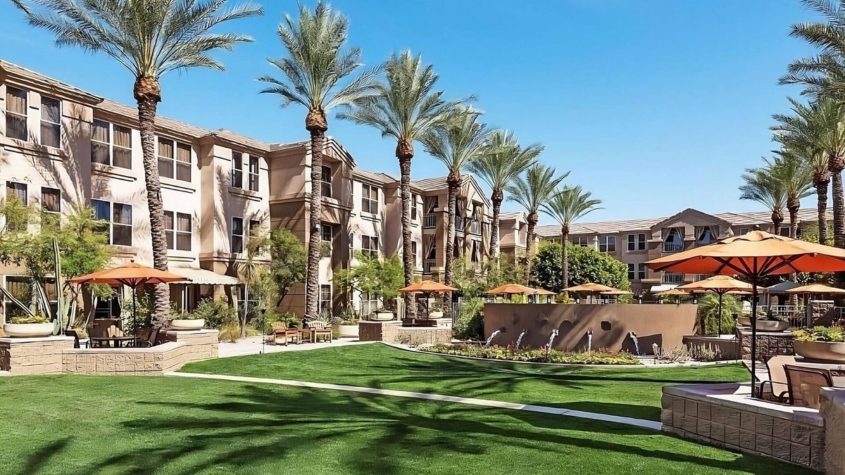 Gainey Village Villas Resort | Discover Ideally Located Suites in Gainey Ranch AZ w/Free Parking & Breakfast!