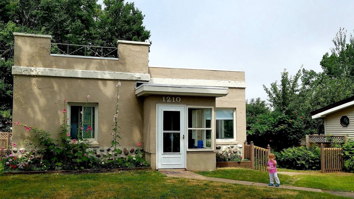 Marquette House | Discover Lil' Casa Marquette!