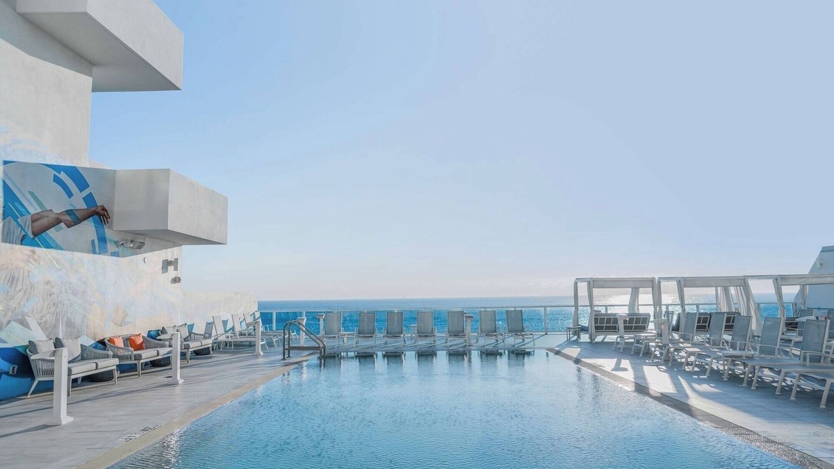Central Beach House | Discover Paradise: Oceanfront Room, Pool, Near Vibrant Fort Lauderdale Beach