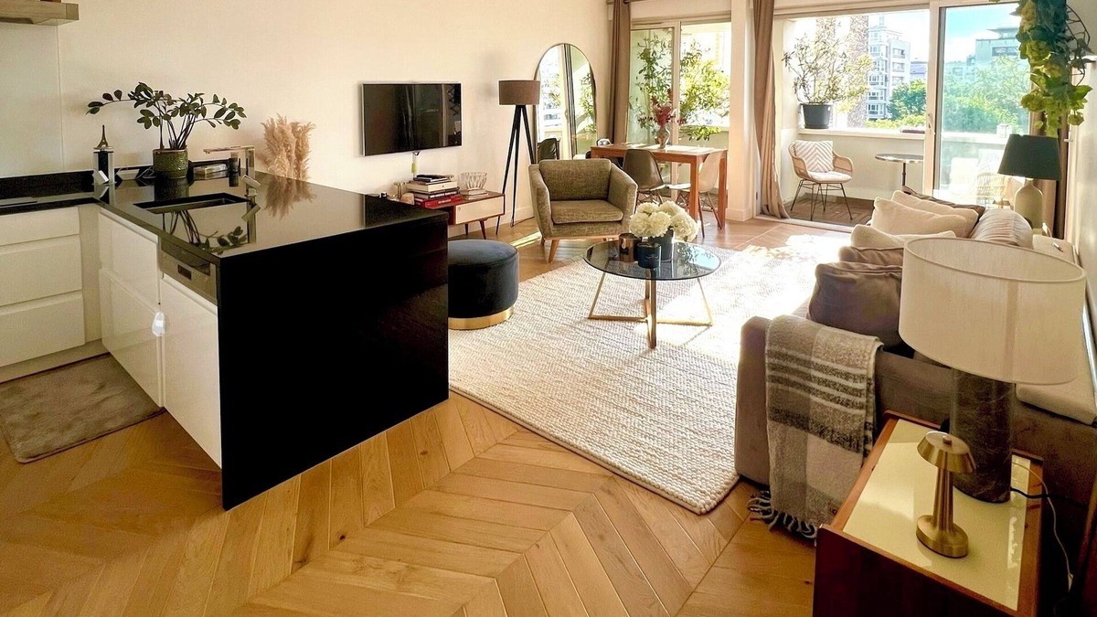 Amerique Apartment | Discover Paris and stay Beautiful & Cozy Apartment in the Jourdain Village.