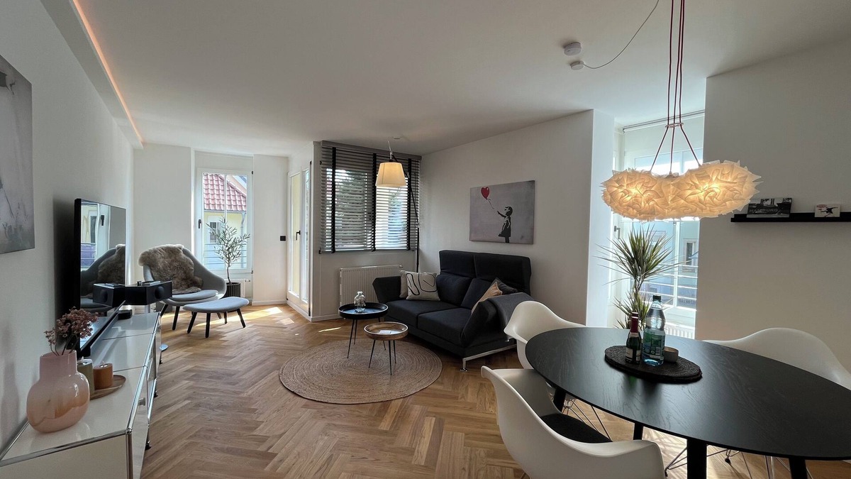 Laubegast Apartment | "Discover Peace and Comfort at Wohnperle Elboase in Dresden!"
