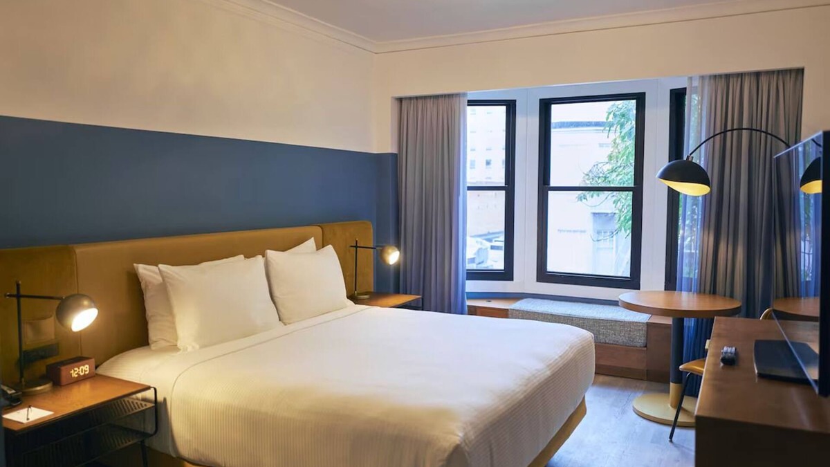 Theater District Hotel | Discover Romance in a Charming Boutique SF Room