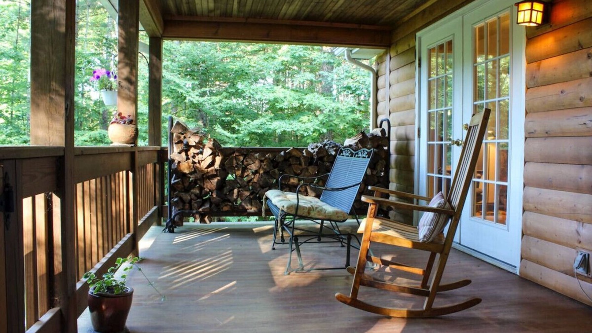 Palenville House | Discover Secluded 3 Acre Private Cabin in Catskills!