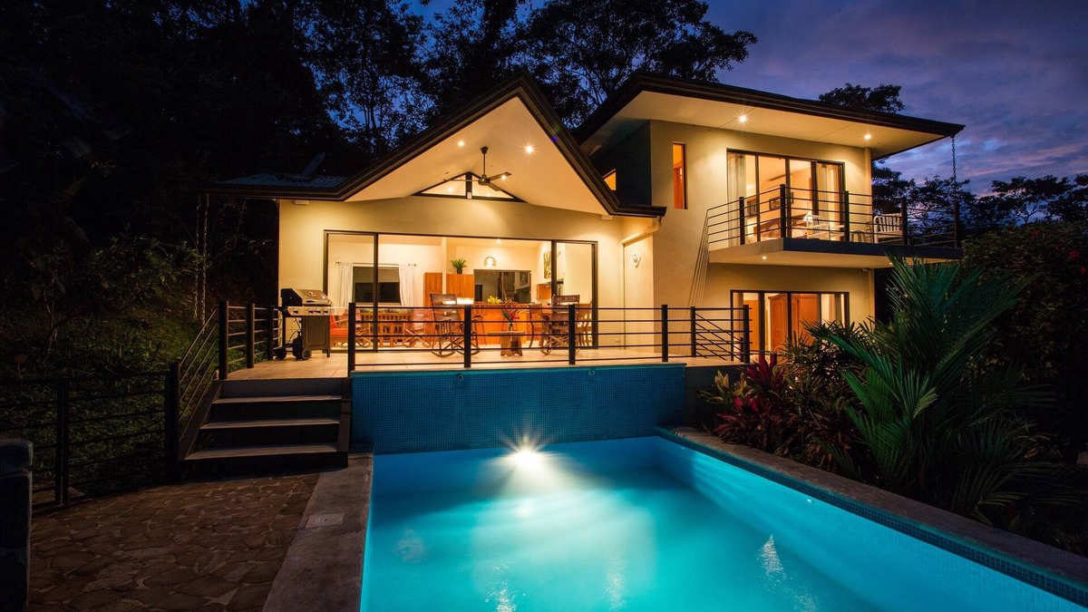 Valle Pura Vida House | Discover serenity and adventure at Casa Gina, your private jungle oasis