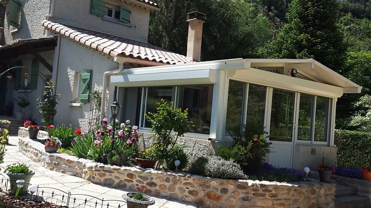 Saint-Ambroix House | DISCOVER THE CEZE AND ITS PARTICULARITIES