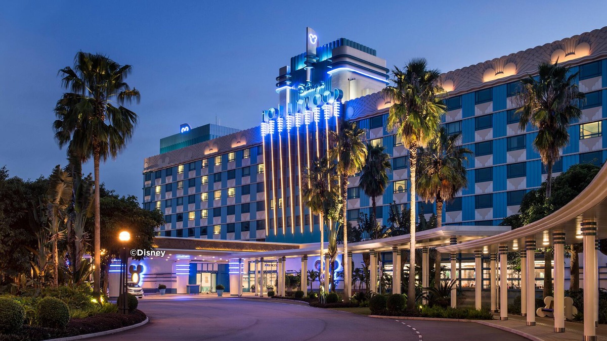Lantau Hotel | Disney's Hollywood Hotel