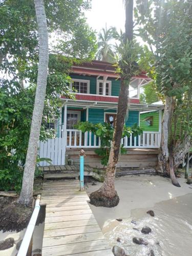 Carenero Island Apartment | Dive and Surf 1