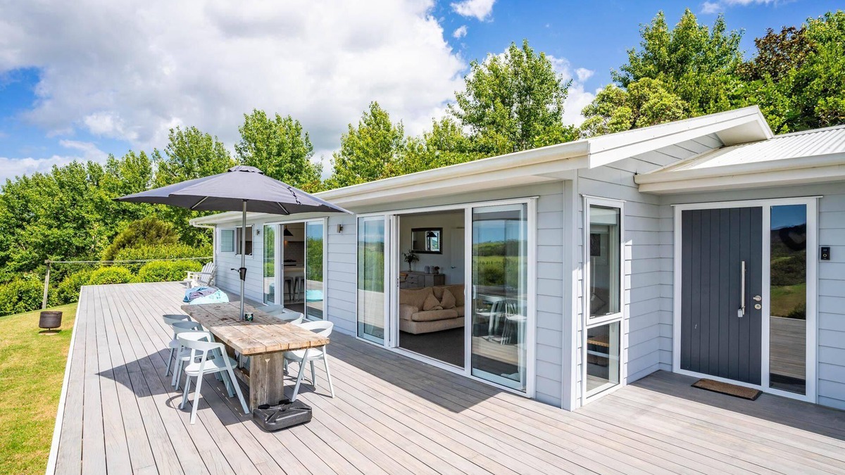 Mangawhai House | Divinity Olives - Large, stylish, sunny holiday home in a beautiful rural setting