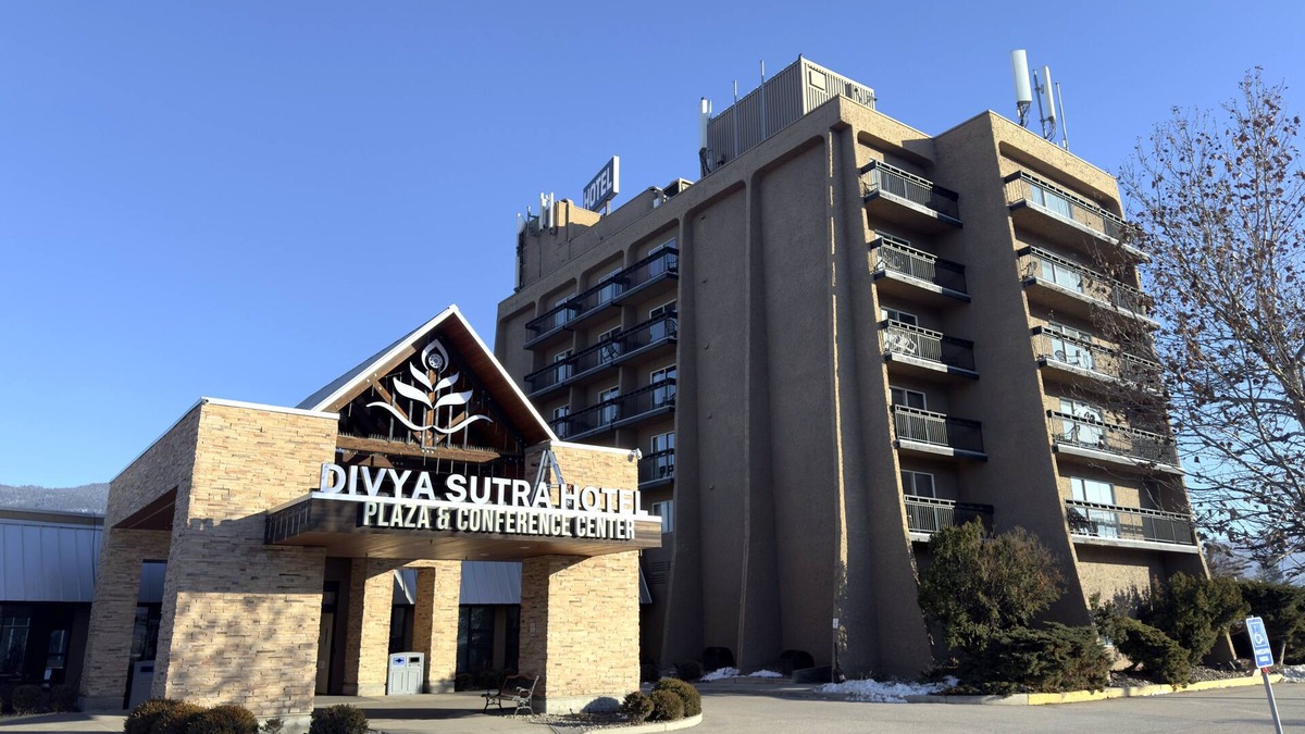 Vernon Apartment | Divya Sutra Plaza and Conference Centre, Vernon, BC