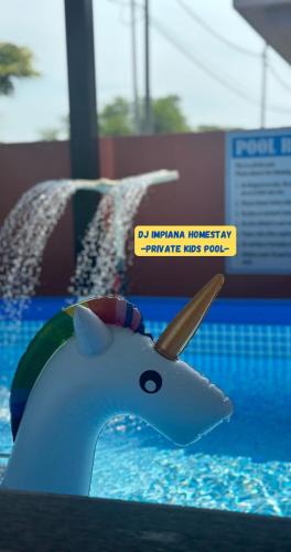 Kampong Raja Villa | Dj Impiana Homestay - Private Kids Pool
