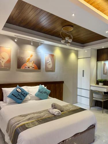 General Santos Apartment | DJS Home Studio Gensan Netflix,free wifi,hot&cold shower,near Airport