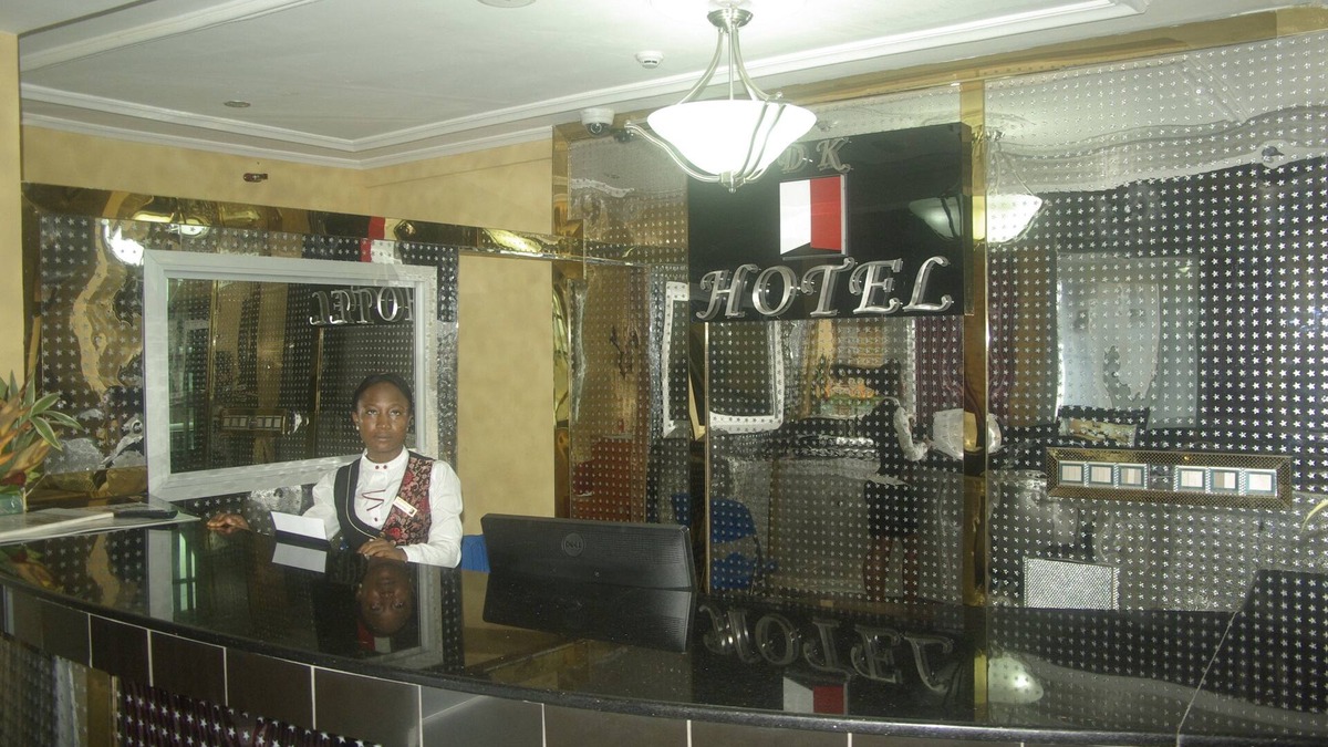 Bonaberi Hotel | DK Hotel