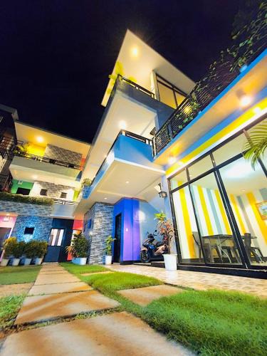 Coron Town Proper House | DK's Inn
