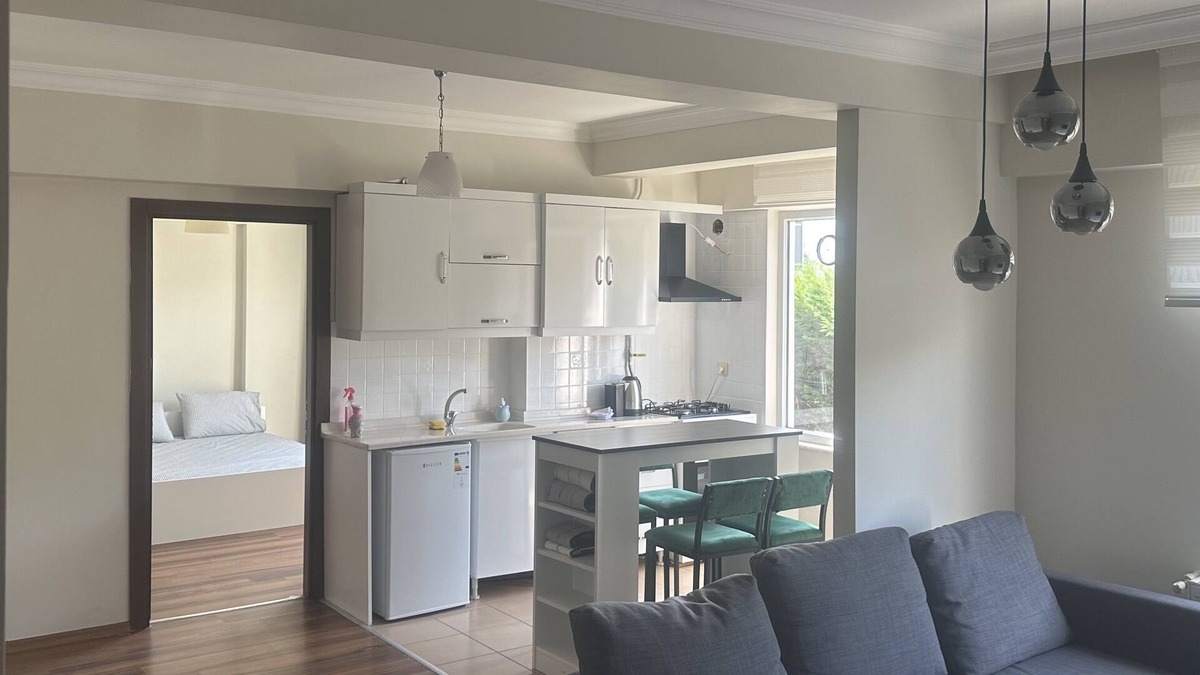 Pendik Apartment | DLK Deluxe LUX 7 Minute Airport Central 70q 1+1