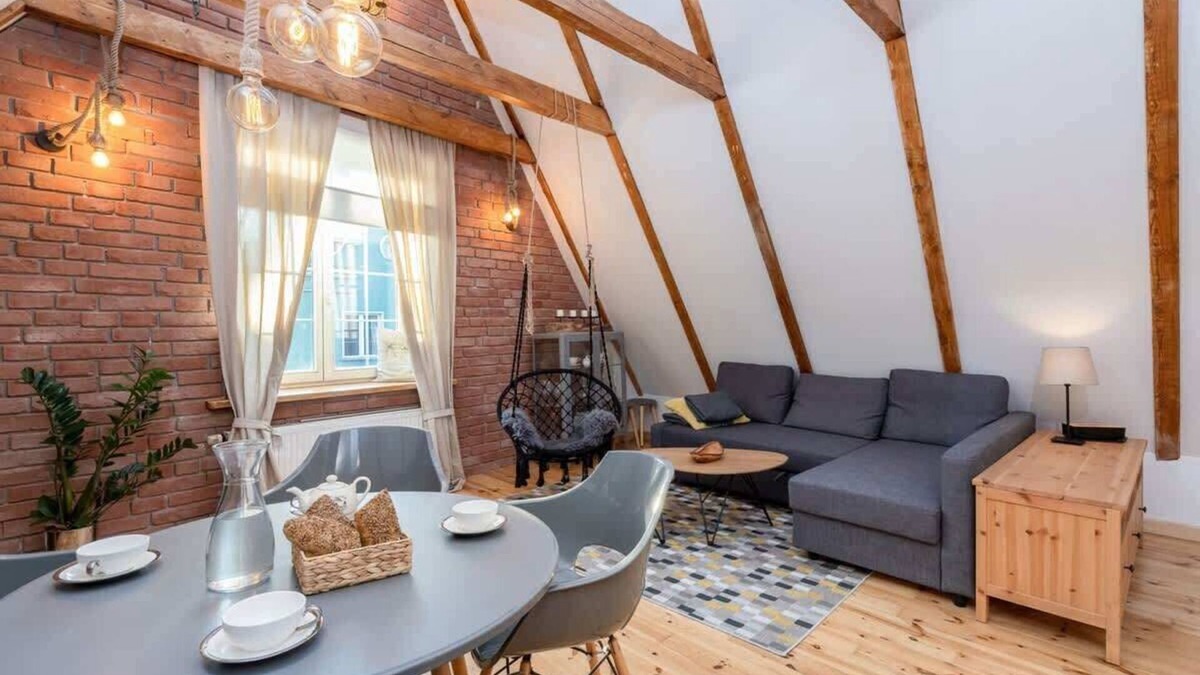 Old Town Apartment | Długa 79/80 | Large Apartment on the Gdańsk Market